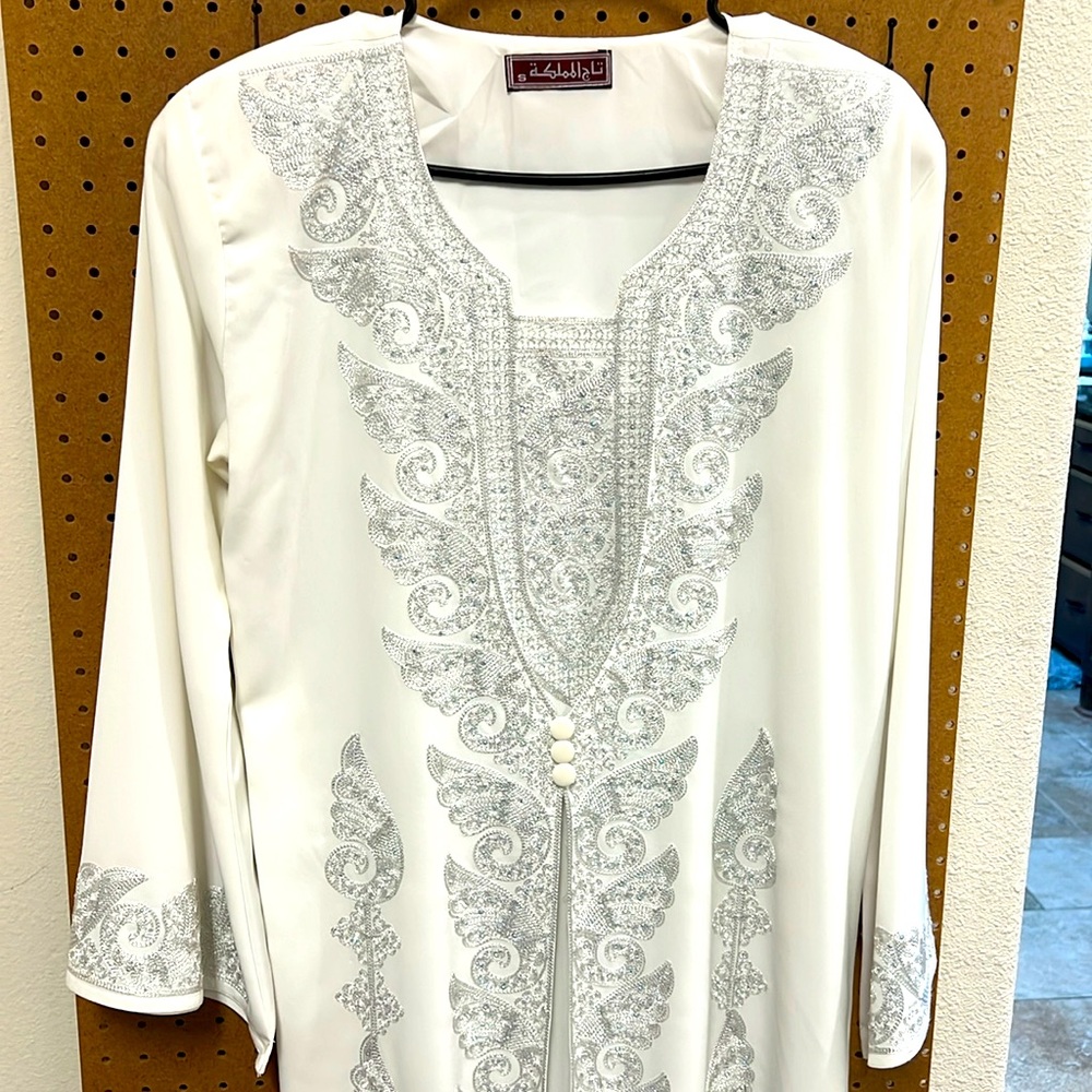White Abaya